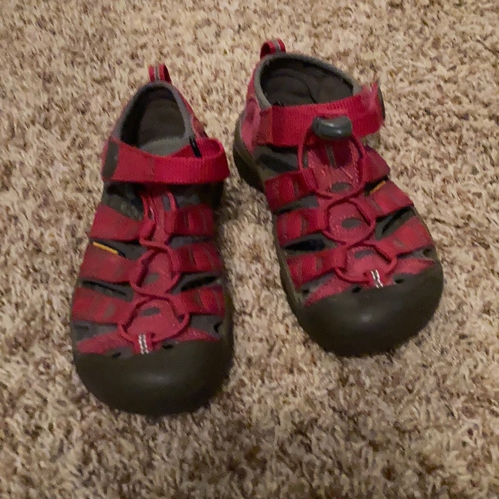 Kids Keen Sandals Size 1